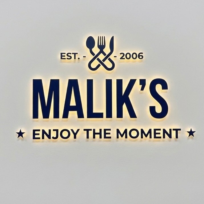 Malik's Resto Lounge